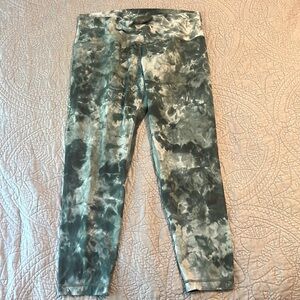 Lululemon Align high rise dark green Diamond Dye